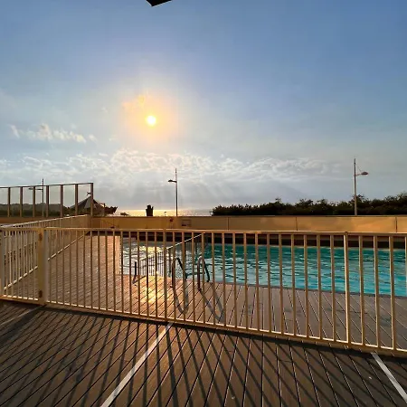 L'ocean A Perte De Vue, La Grande A Vos Pieds *