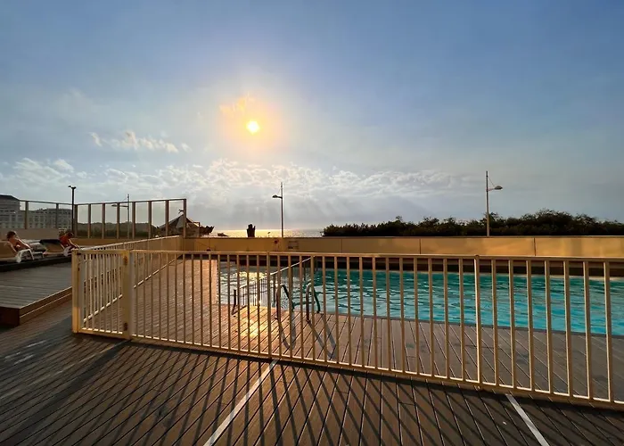 L'ocean A Perte De Vue, La Grande A Vos Pieds *